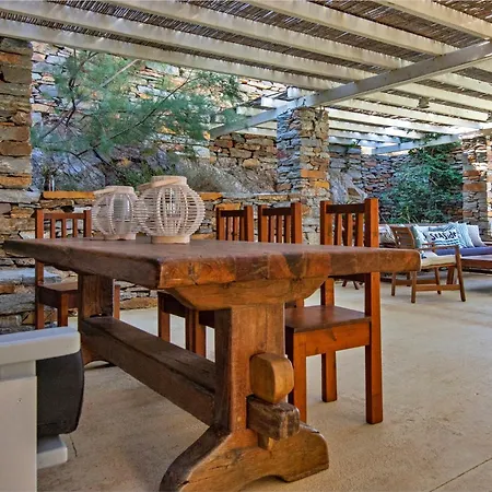 Heliopetra Family With A Swimming Pool In The Area Of Otzia *