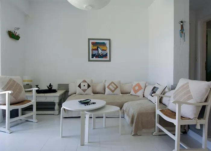 Tatil Evi Heliopetra Family With A Swimming Pool In The Area Of Otzia